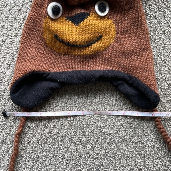 Unisex/Kids Brown & Tan Wool Funny Bear Face Beanie With Pom Pom Strings - Picture 8 of 10
